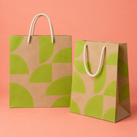 Sacs cadeaux en papier kraft imprimés sur mesure avec poignées en corde de coton, côtés à soufflets, emballage pour événements de vente au détail B122