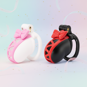 ピンクの蝶ネクタイ型中空プラスチック製短い貞操帯、大型ペニス拘束具、BDSMセックストイ、男性用大人のおもちゃ、カックオールド用 - Product Image 1