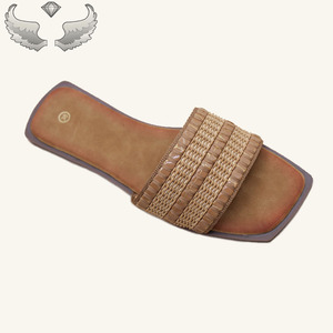 Fashionable <b>Summer</b> New Design Anti-slip Durable Comfortable Wholesale Breathable Women's Flat Sandals and <b>slippers</b> - Product Image 2
