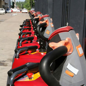 Montacargas Eléctrico Vertical FANYU CDD15 de 1.5 Toneladas, 3 Vías, 3 Metros de Altura, Batería de Plomo-Ácido de 48V, Tracción Trasera, Desplazador Lateral Hidráulico, Grúa Apiladora - Product Image 2