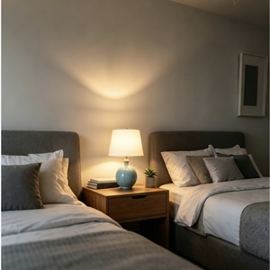 Lampe de chevet ronde en céramique bleue <span class=keywords><strong>Qua</strong></span> avec abat-jour en lin, éclairage d'appoint traditionnel pour maison de style côtier - Product Image 4