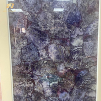 Panneau mural en onyx rétro-éclairé violet translucide, pierre semi-précieuse de luxe, décoration intérieure