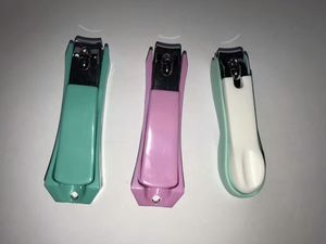 Cortaúñas con lupa y LED para la seguridad del bebé Cortador de uñas para personas mayores con luz y aumento GUANGZHOU NAIL CLIPPERS FOSHAN - Product Image 6