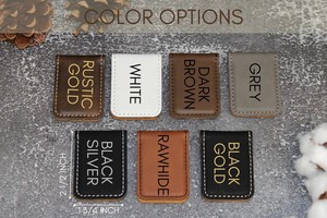 Fermasoldi personalizzati in pelle PU laserabile bianca di 1 3/4 "X 2 1/2"-regalo per lui e per i testimoni dello sposo - Product Image 3