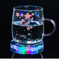 Vente en gros Dessous de verre étanche clignotant à DEL pour fête dans un bar Dessous de verre à DEL rechargeables et éclairants personnalisés