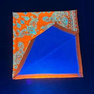 وشاح مربع من البوليستر المتفاعل مع الأشعة فوق البنفسجية، وشاح بنمط زهور عصري، وشاح نجمي متعدد الاستخدامات للفصول الأربعة - Product Image 4