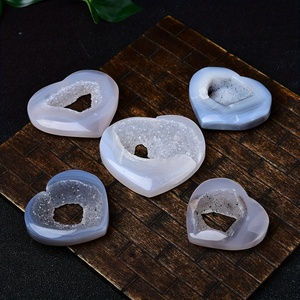 Cœur de géode en agate bleue naturelle, pierre de guérison en cristal poli, cadeau de la Saint-Valentin, décoration pour la maison et le bureau, vente en gros directe d'usine - Product Image 4
