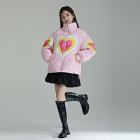 2023 Design sens de la couleur chic Chic femmes manteau d'hiver amour épissage doudoune femme petit mince femmes vers le bas manteau