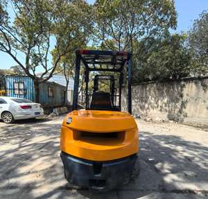 Montacargas Diésel Usado de Buen Rendimiento FD25 Fabricado en Japón, Montacargas Diésel de 2.5 y 3 Toneladas en Venta - Product Image 2