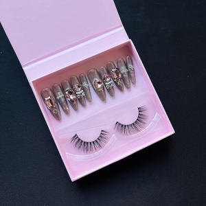 Boîtes d'emballage personnalisées pour faux cils et ongles à presser, en acrylique fait main, pour la vente en gros - Product Image 5