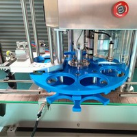 Machine de scellage entièrement automatique haute efficacité pour bouteilles PET et pots en plastique transparent pour boissons gazeuses