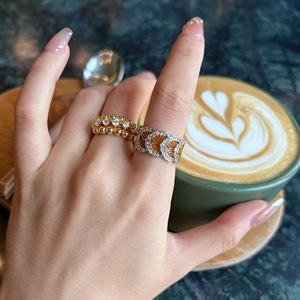 Anillo Hueco de Oro Tallado con Patrón Tejido de Lujo Ligero Vintage, Plata S925 Chapada en Oro, Estilo Tela, Diseño de Encaje, Incrustaciones Finas - Product Image 2