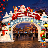 Arche lumineuse géante artisanale en soie représentant le village de Père Noël pour la décoration extérieure des places publiques lors des festivals de Noël