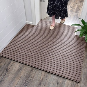 Tapis de porte en caoutchouc rayé rectangulaire antidérapant pour l'entrée de la maison - Product Image 3