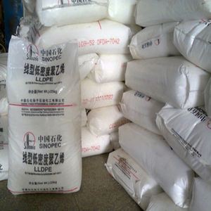 Precio al por mayor: Gránulos de polietileno lineal de baja densidad (LLDPE) M500026 virgen de grado inyección para tapas y cierres - Product Image 3