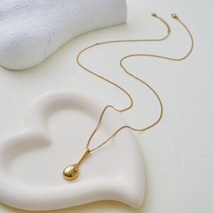 Chaîne de collier pour femme en acier inoxydable, surface lisse, forme géométrique creuse, style européen haut de gamme - Product Image 5