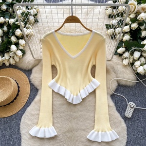 Suéter de Poliéster a Rayas de Estilo Europeo Americano, con Dobladillo con Volantes, Manga Campana, Corte Ajustado, Prenda Exterior de Otoño - Product Image 3