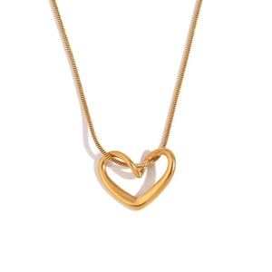 Collar con Colgante de Corazón de Moda, Collar de Acero Inoxidable, Joyería Personalizada para Mujer - Product Image 1