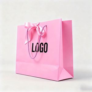 Sac cadeau en papier d'art blanc écologique personnalisé de luxe avec poignée en ruban pour l'emballage durable des vêtements avec impression numérique - Product Image 1