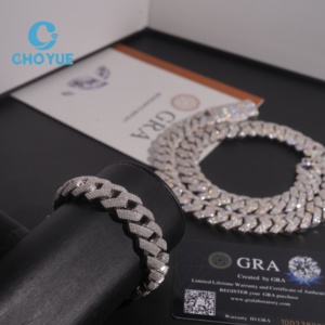 ลดราคาพิเศษ สร้อยคอเงินแท้ S925 ขนาด 15 มม. 4 แถว แบบ Cuban Link ประดับเพชรโมอิสซาไนต์ สไตล์ฮิปฮอป เครื่องประดับคุณภาพสูง สร้อยคอผู้ชาย ผ่านการทดสอบเพชร GRA - Product Image 3