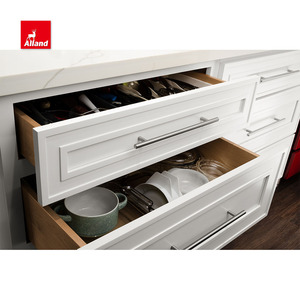 Allandcabinet <span class=keywords><strong>2025</strong></span> phổ biến truyền thống MDF lõm tủ bếp với đá thạch anh Countertop với mullion thiết kế cửa kính - Product Image 5