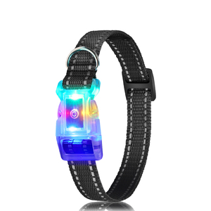 Affichage à défilement <span class=keywords><strong>LED</strong></span> de haute qualité collier pour chien de compagnie lumineux Rechargeable collier pour chien lumineux dans l'obscurité collier pour animal de compagnie - Product Image 1