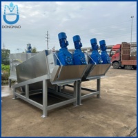 Slibontwateringsapparatuur Multi-Disc Schroefpers SS304 voor de behandeling van eetbare olie en fruit-sap afvalwater