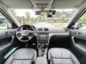 <span class=keywords><strong>Skoda</strong></span> <span class=keywords><strong>Yeti</strong></span> d'occasion à bas <span class=keywords><strong>prix</strong></span>, modèle 2013, <span class=keywords><strong>Yeti</strong></span> 1.8TSI Premium automatique, très demandée - Product Image 2