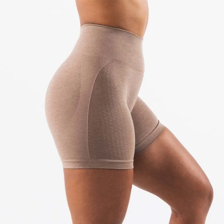 Ropa de gimnasio caliente Pantalones de yoga sin costuras Mujeres Pantalones cortos de yoga Medias Scrunch Butt Leggings cortos