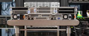 Servidor PowerEdge R7615 2U de Alta Escalabilidad, AMD EPYC 9004 de 128 Núcleos, DDR5, NVMe PCIe Gen5, Silicon Root of Trust para IA - Product Image 3