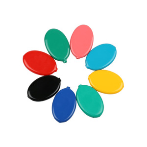 กระเป๋าใส่เหรียญแบบพกพา CCH ทำจาก PVC แบบกำหนดเอง  วัสดุยางนิ่ม พร้อมพวงกุญแจ - Product Image 5