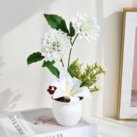 Composition florale artificielle de dahlias et de lys en pot, fausse composition florale dans un pot en céramique blanc pour la décoration de table et de la maison