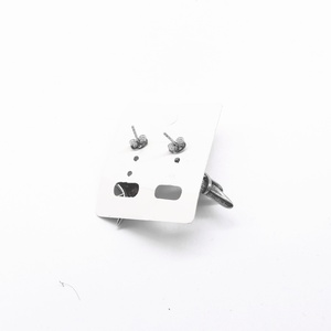 Boucles d'oreilles pendantes personnalisées pour hommes, en acier inoxydable 316L, hypoallergéniques, avec double étoile et pierre rouge, style vintage punk gothique pour hommes - Product Image 3