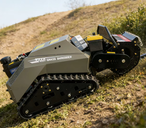 Tondeuse à chenilles tout-terrain 4x4 télécommandée 18 CV à braquage zéro avec engrenage de roulement moteur pour désherbage sécurisé en vignoble - Product Image 6