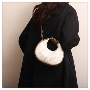 Nuevo Bolso <span class=keywords><strong>de</strong></span> Mano <span class=keywords><strong>de</strong></span> <span class=keywords><strong>Mujer</strong></span> en Forma <span class=keywords><strong>de</strong></span> Media Luna, Tejido en Cuero PU, Estilo Vintage, Bolso <span class=keywords><strong>de</strong></span> Mensajero Redondo <span class=keywords><strong>de</strong></span> Diseño - Product Image 6