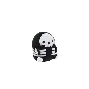 Peluche de Fantasma Kreepy Kuties Bony, Decoración Suave de Halloween, Peluches Blancos y Negros - Product Image 5