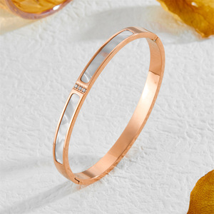 Tiên Tiến Cảm Giác Hot New Nữ Joker <span class=keywords><strong>Bangle</strong></span> Không Phai Thép Không Gỉ Vòng Đeo Tay Với Kim Cương-nạm Đơn Giản Phong Cách Hợp Thời Trang - Product Image 6