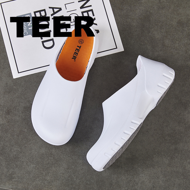 Waterproof EVA Chef Clogs Non-Slip Oil-Resistant Shoes for Men Kitchen Restaurant Absorbent Insole Food Service Use
