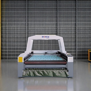 1812 1610 Machine de découpe laser de tissu d'alimentation automatique Machine de découpe laser Co2 pour articles de sport - Product Image 5