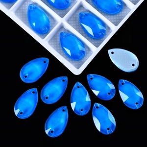 OLeeya 10.5*18mm Strass en verre premium à coudre, pierres de cristal néon en forme de goutte, strass à dos plat à coudre pour costumes et maillots de bain - Product Image 3