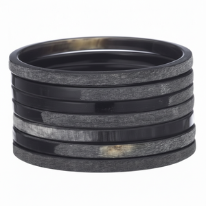 Bracelet manchette en corne de buffle polie de qualité supérieure pour femme, style animalier, étanche, taille personnalisable à bas prix en Inde - Product Image 1