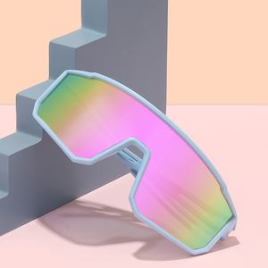 <span class=keywords><strong>2023</strong></span> Usine OEM ODM Sur Mesure UV400 Nouveau Style Extérieur PC Enfants Sport Grande Lentille Lunettes de Soleil Lunettes de Cyclisme Photochromiques - Product Image 4