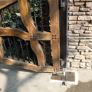 ที่เปิดประตูใต้ดินแบบอัจฉริยะ500กก. มอเตอร์ AC ที่เปิดประตูแบบแกว่ง - Product Image 6