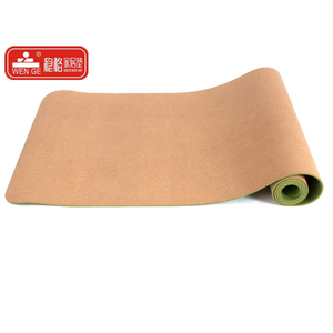 Tapis de yoga en liège TPE antidérapant personnalisé en gros avec logo sur mesure pour studio de yoga - Product Image 2
