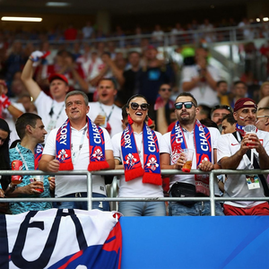 Bufanda de Doble Capa Personalizada para Fanáticos de Equipos Nacionales y Clubes, Cálida, Reversible, con Borlas, Suave, para Fútbol - Product Image 2