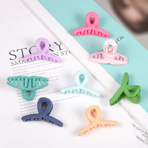 Pince à cheveux légère de 6,5 cm style coréen, couleur bonbon, petite pince croisée pour frange, accessoire capillaire uni pour usage quotidien - Product Image 2