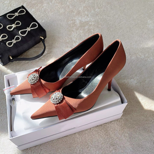 Escarpins Premium Avenue Palazzo à bout pointu de 90 mm, avec strass et nœud, nouvelle arrivée début du printemps - Product Image 1