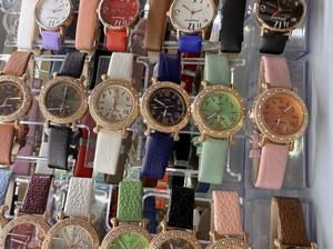 Reloj de mujer - Product Image 1