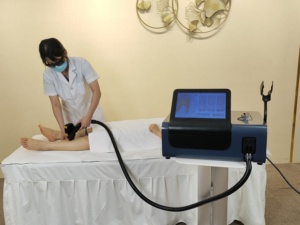 Newest 2000W 4 Wavelength Diode Laser Hair Removal Machine for <b>Beauty</b> <b>Salon</b> Permanent Hair Removal - Product Image 2