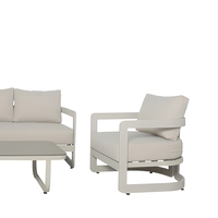 Ensemble de canapé et table basse d'extérieur modèle 2695, structure en aluminium, coussins avec revêtement en poudre, plateau en verre de 5 mm